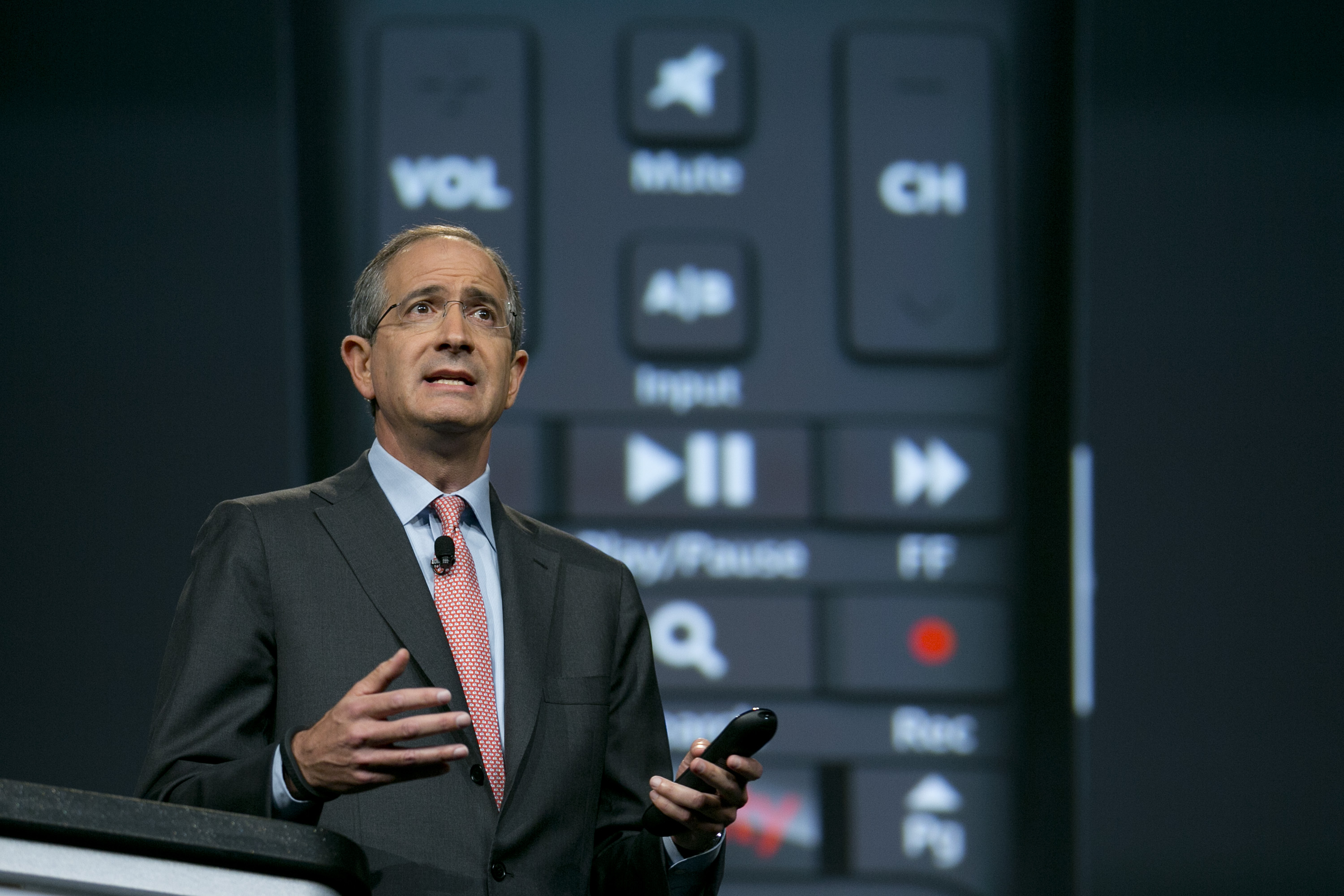 Comcast Plots Big Push in Web Video Ads